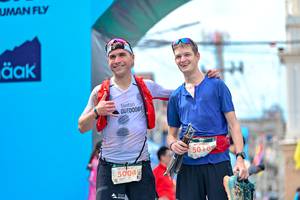 BIB: 5004, 5018
                            <button type="button" onclick="openModal(24883121)" class="btn btn-primary btn-sm float-right btn-popup" data-toggle="modal" data-target=".modal-high-quality">
                        <i class="fas fa-shopping-cart"></i> Add to Cart
                    </button>
                                            <button type="button" onclick="isThisMe(24883121, true)" class="btn btn-success btn-sm float-right btn-popup btn-isme hidden" data-toggle="tooltip" data-placement="bottom" title="นี่คือรูปของคุณใช่ไหม คลิกที่นี่เพื่อเอาเข้าอัลบั้ม">
                        <i class="fas fa-plus"></i> Add to album
                    </button>
                    <button type="button" onclick="isThisMe(24883121, false)" class="btn btn-warning btn-sm float-right btn-popup btn-isnotme hidden">
                        <i class="fas fa-ban"></i> Remove from album
                    </button>